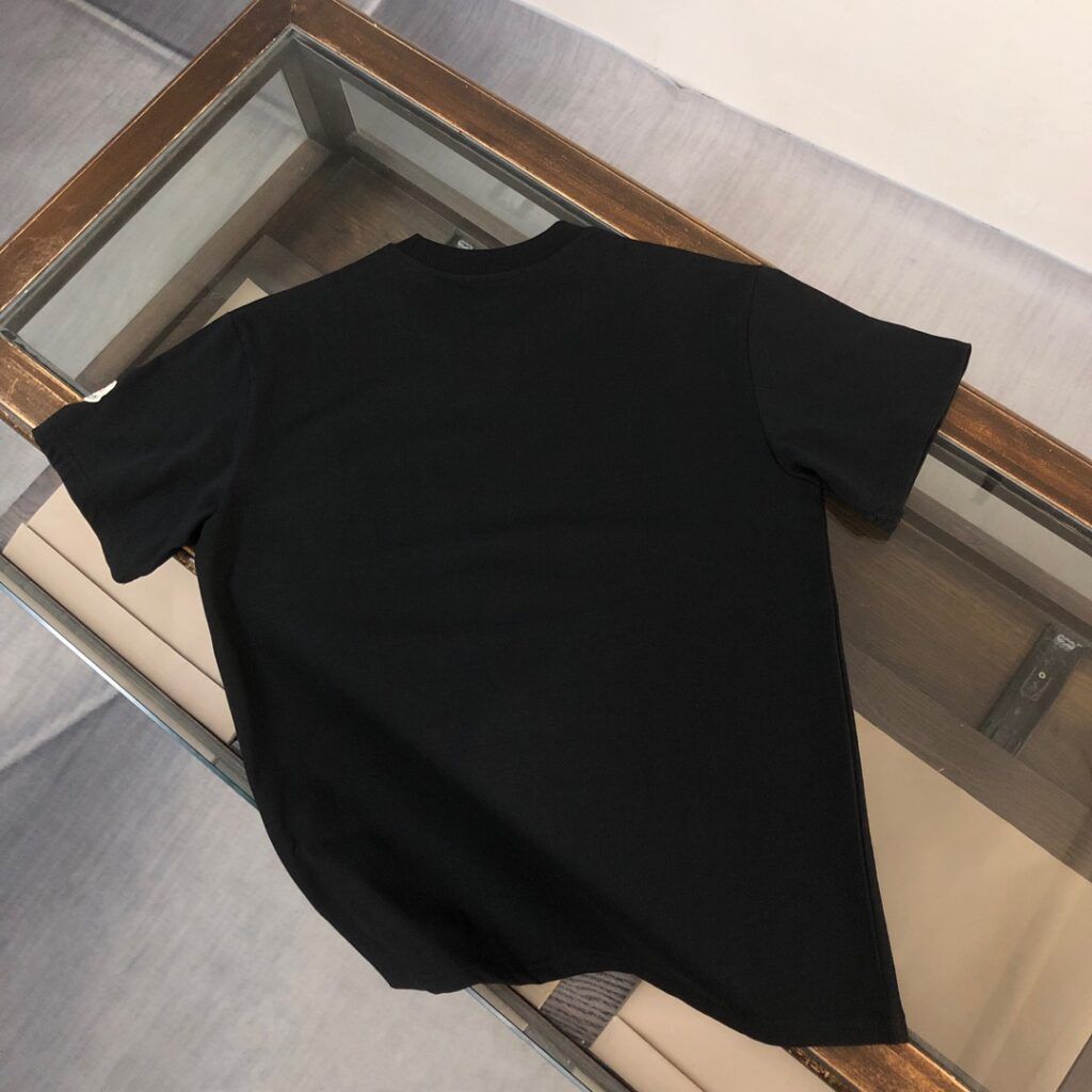 MON T-Shirt
