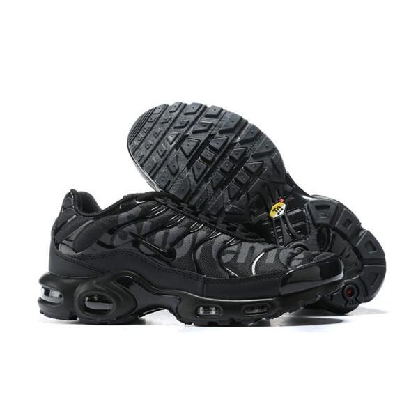 AIR MAX PLUS TN X SUPREME