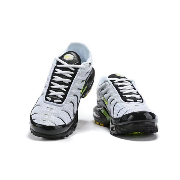AIR MAX PLUS TN ‘WHITE VOLT’