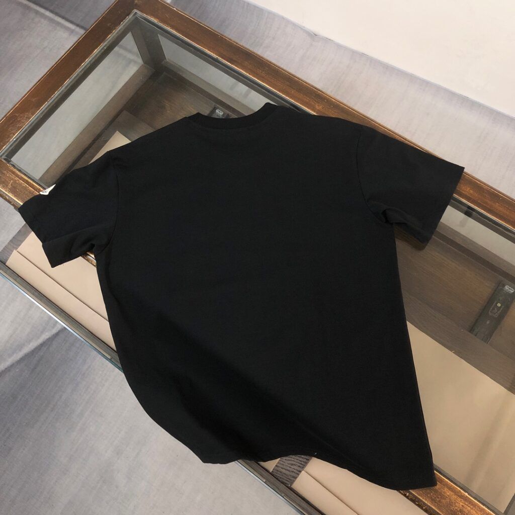 MON T-Shirt