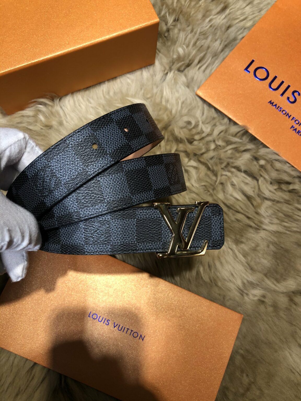LV cintura