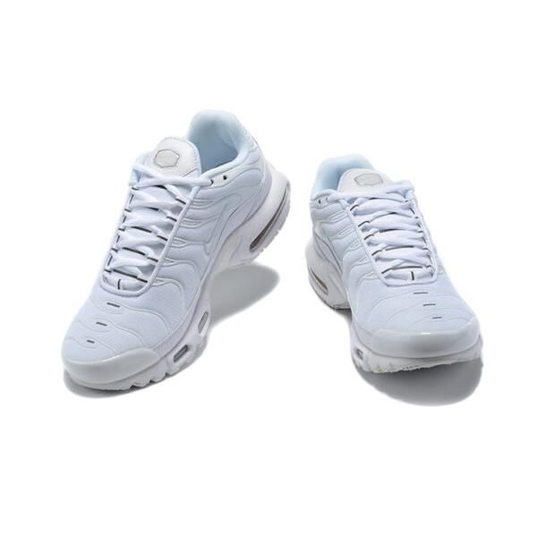 AIR MAX PLUS TN ‘TRIPLE WHITE’