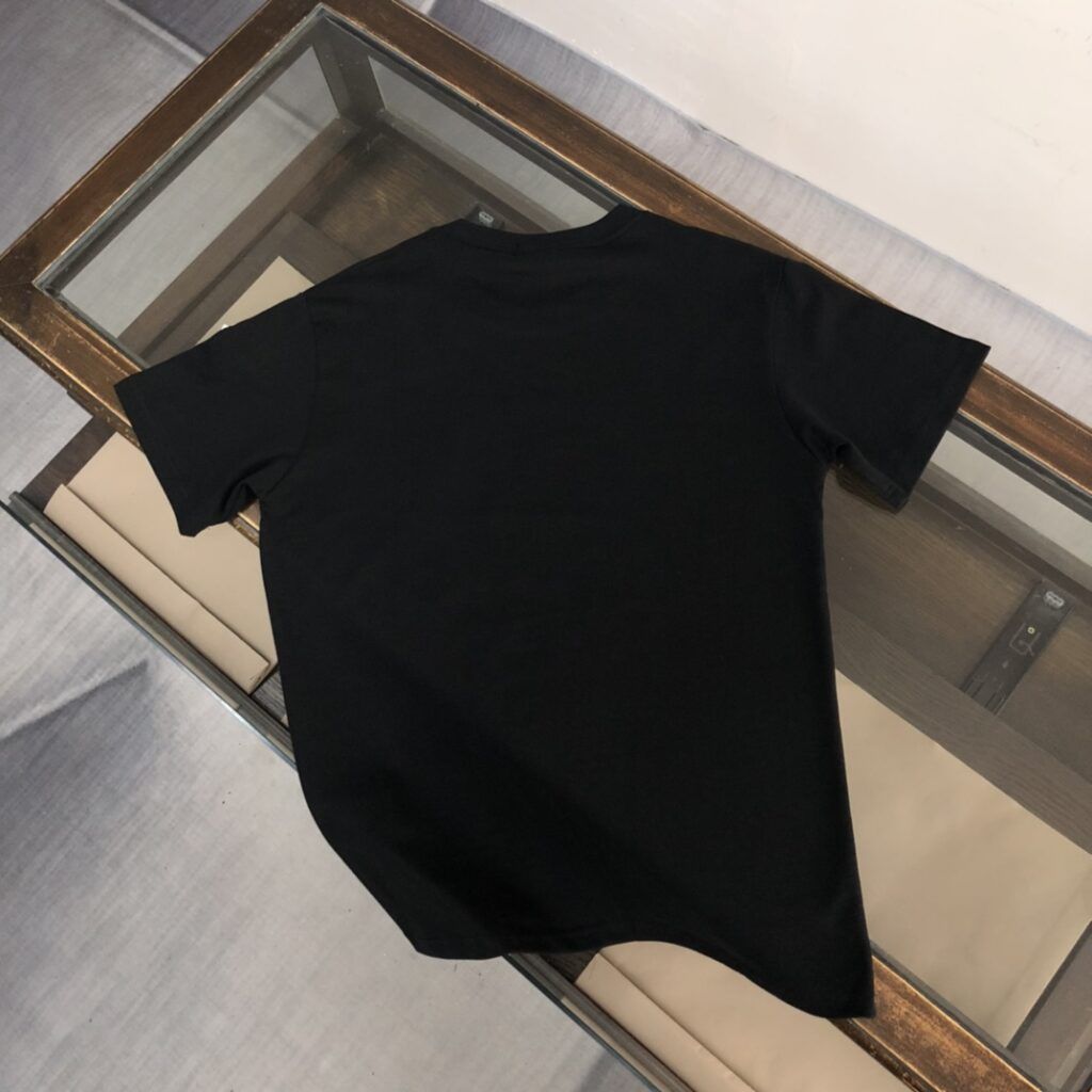 MON T-Shirt
