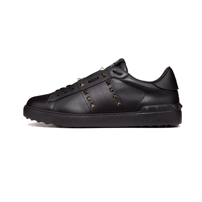 One stud leather sneakers
