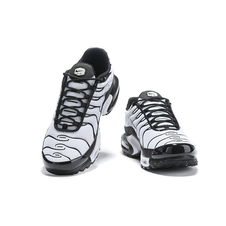AIR MAX PLUS TN ‘GREY RED WHITE’