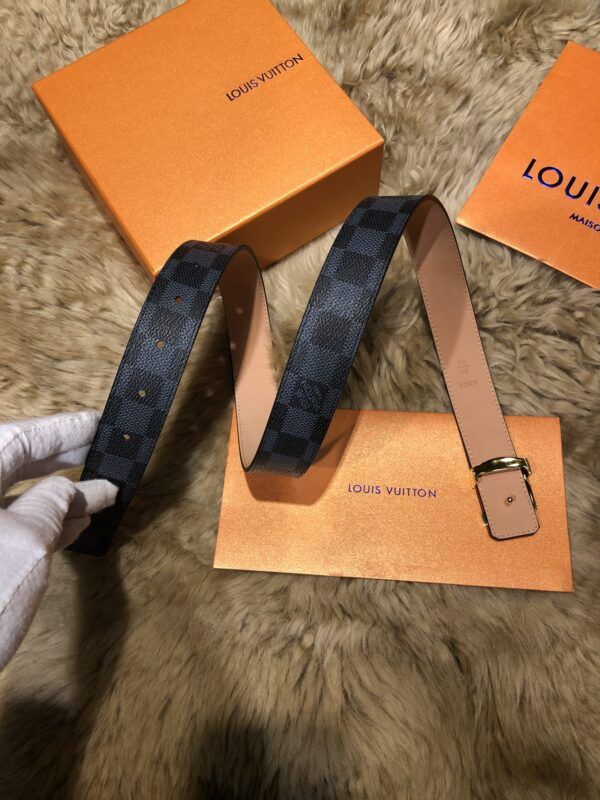 LV cintura