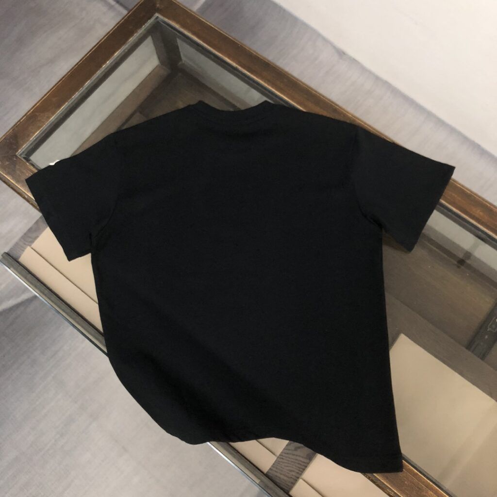 MON T-Shirt
