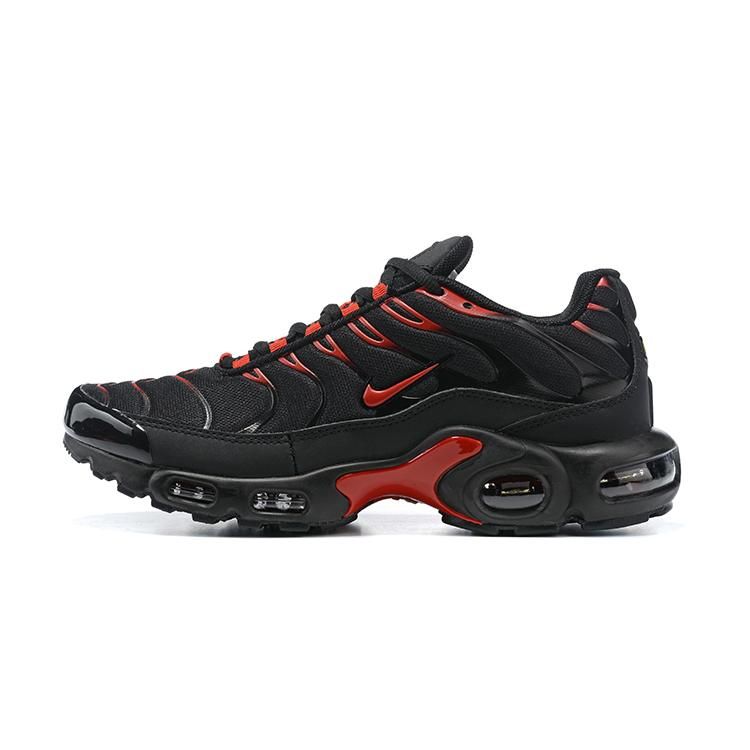 AIR MAX PLUS TN ‘BRED’