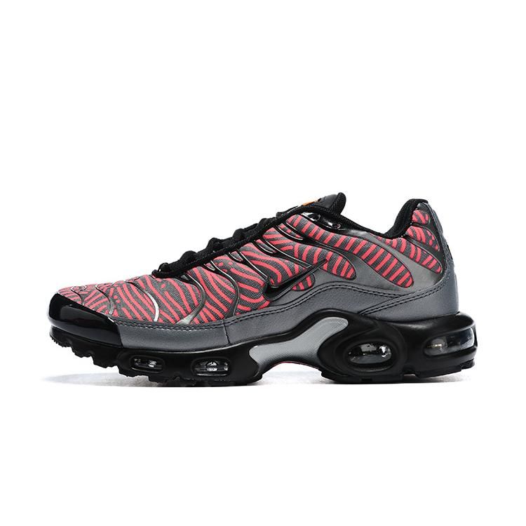 AIR MAX PLUS TN ‘EURO TOUR’