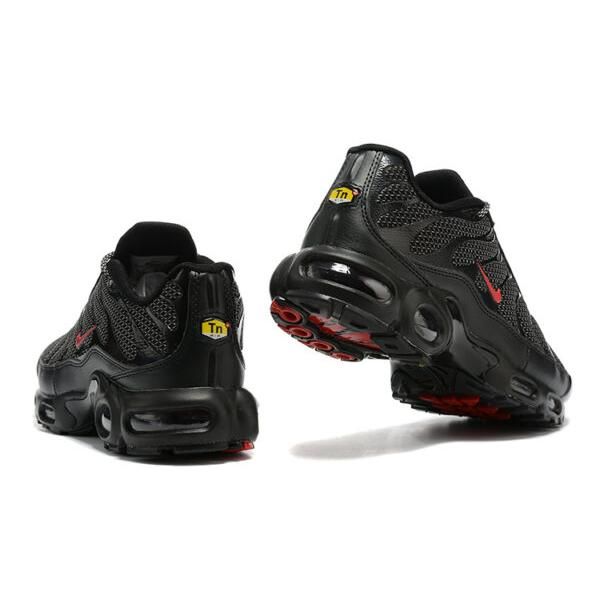 AIR MAX PLUS TN ‘METAL MESH RED’