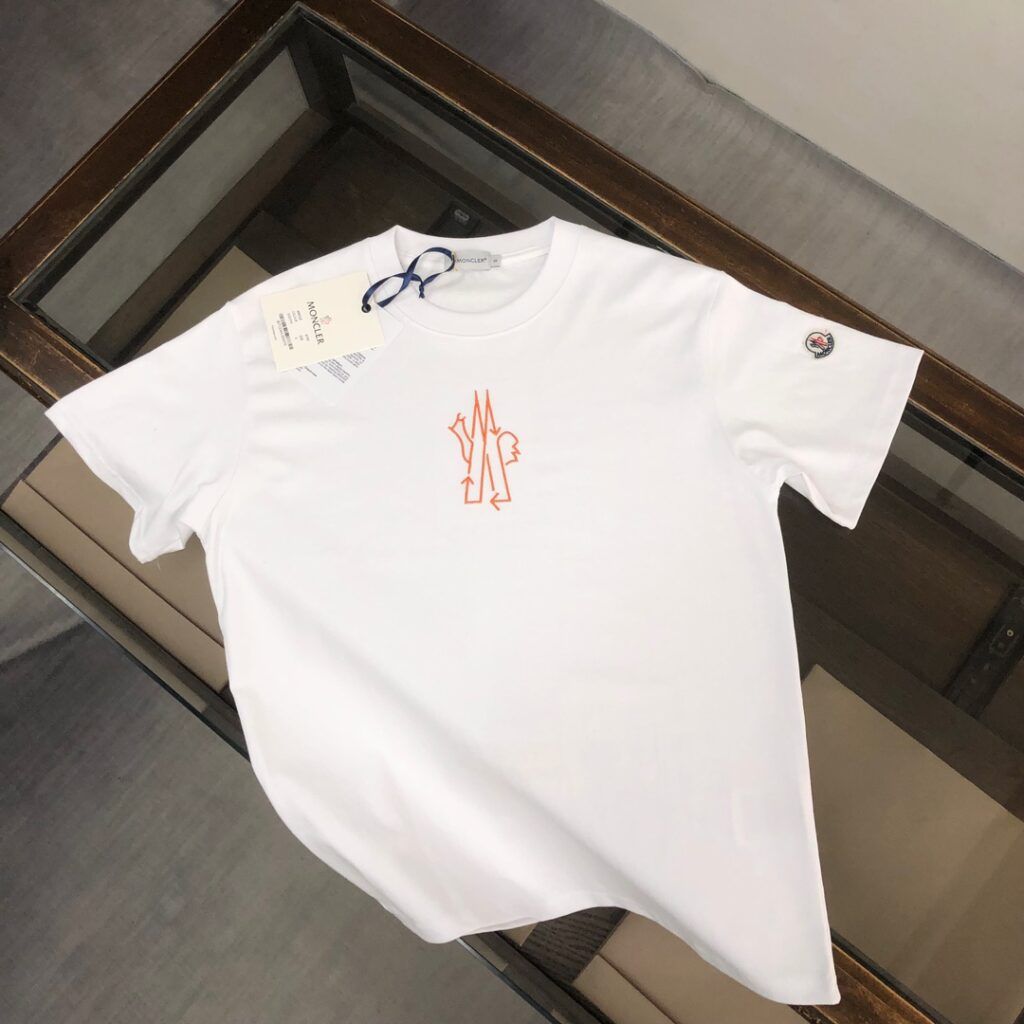MON T-Shirt
