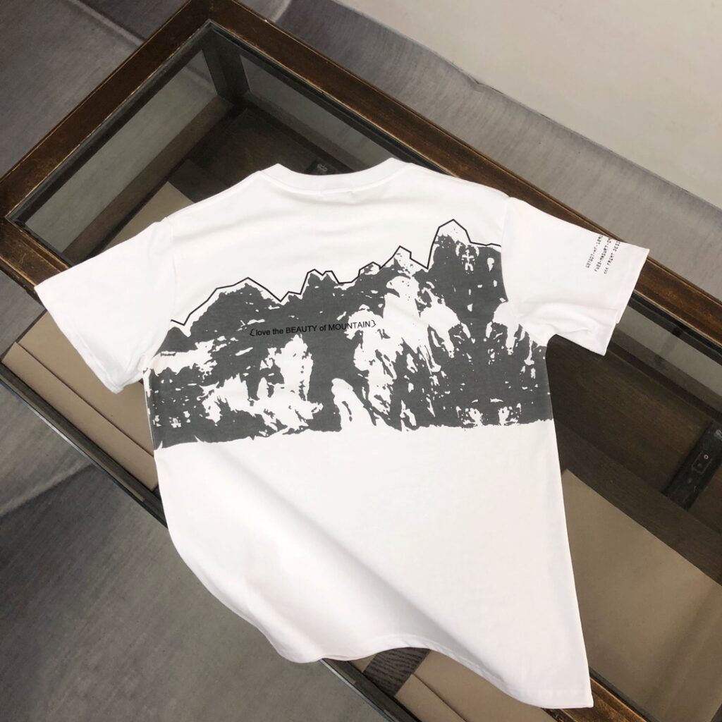 MON T-Shirt