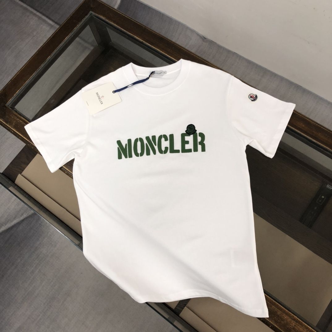 MON T-Shirt