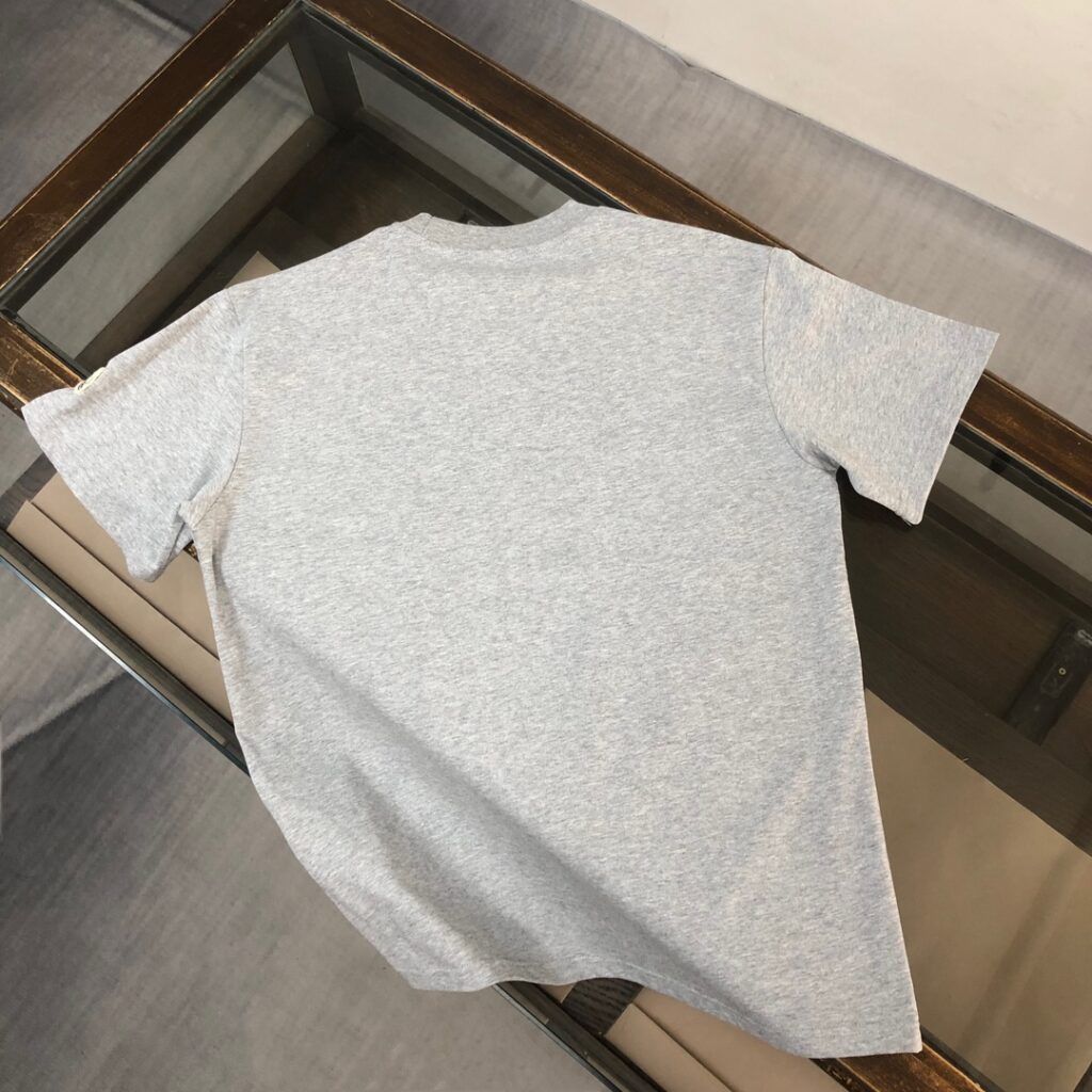 MON T-Shirt