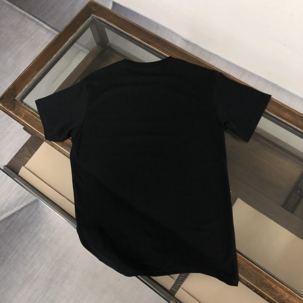 MON T-Shirt