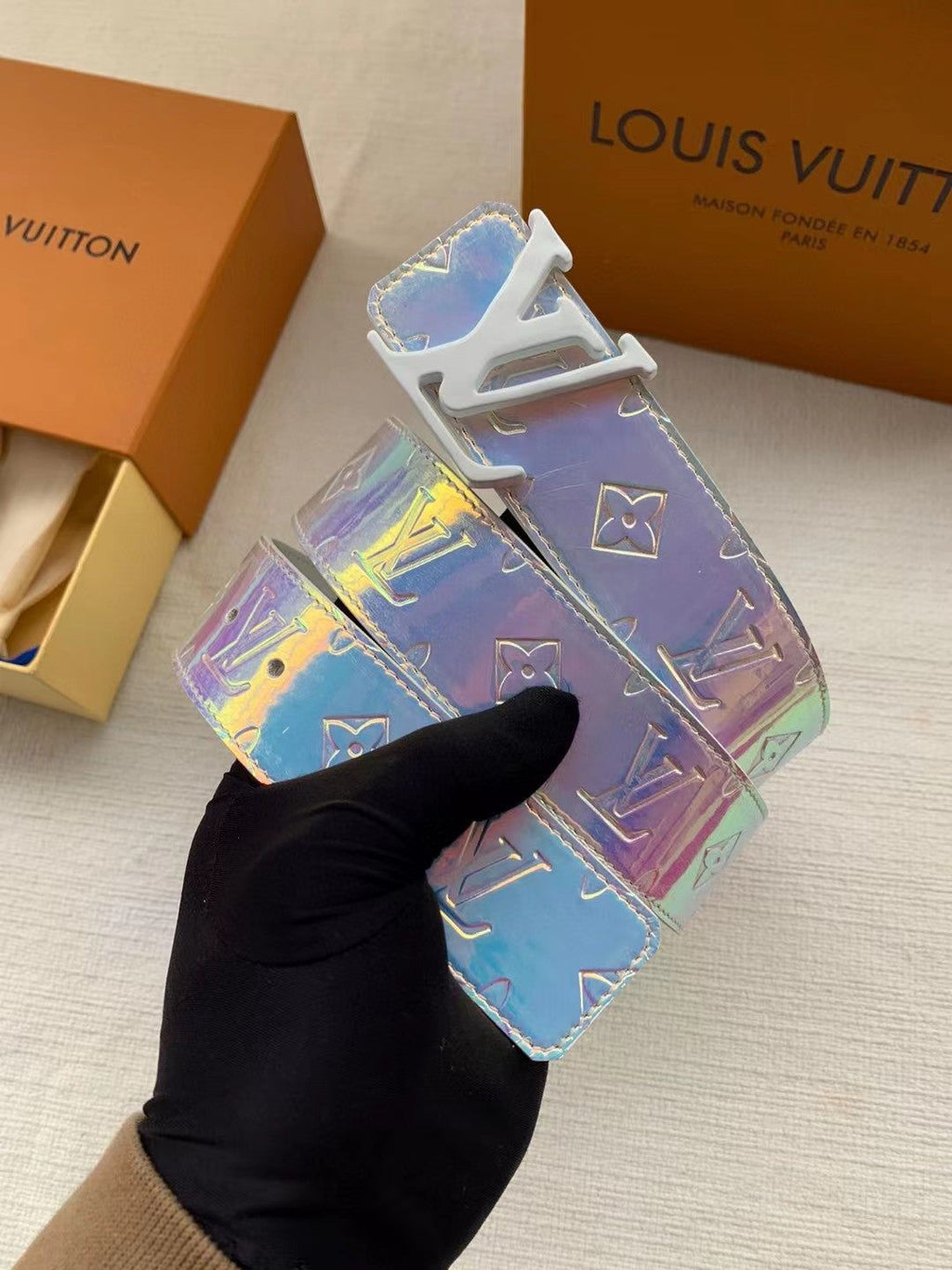 LV cintura