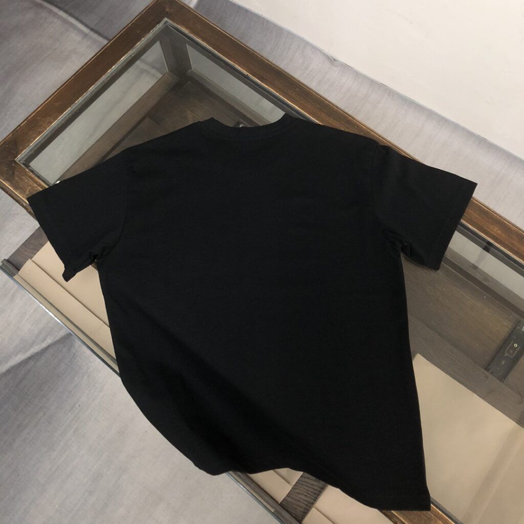 MON T-Shirt