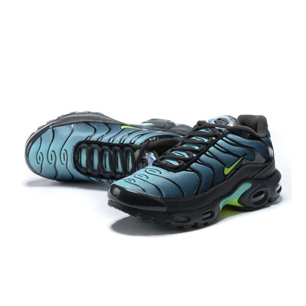 AIR MAX PLUS TN ‘IRIDESCENT’