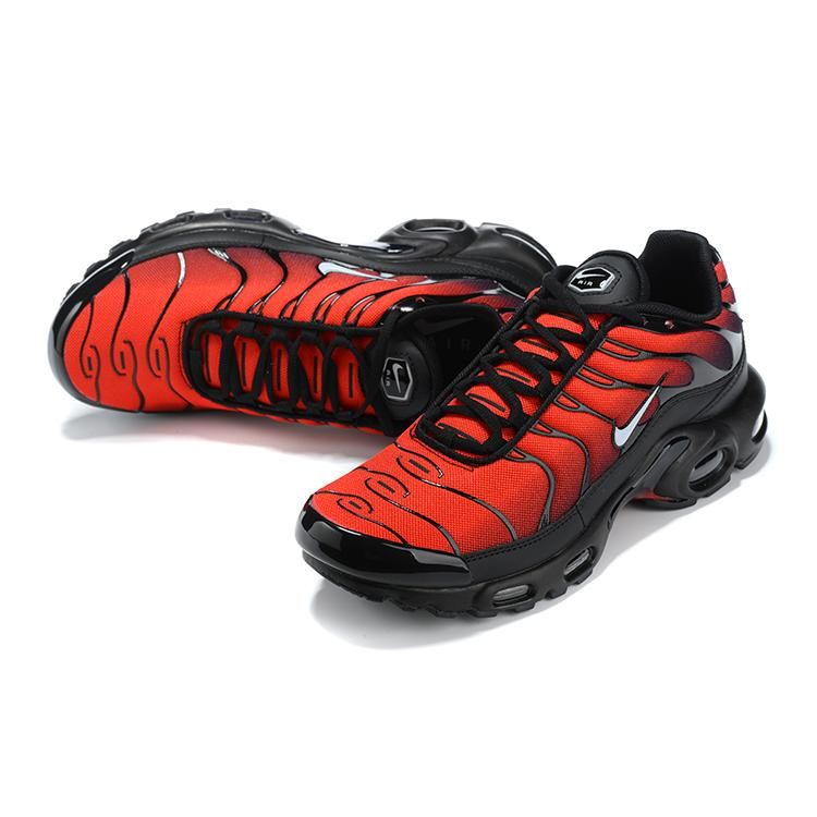 AIR MAX PLUS TN ‘DEADPOOL’
