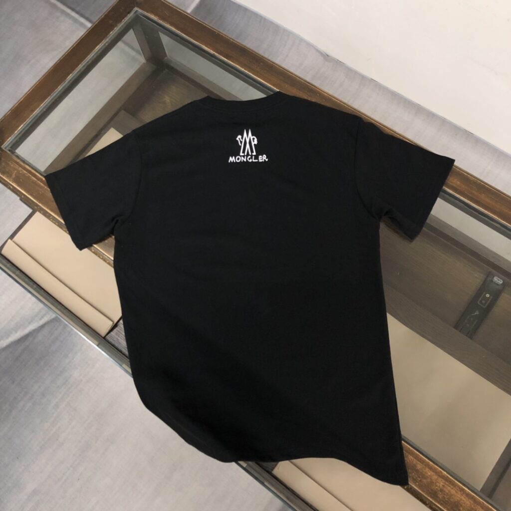 MON T-Shirt