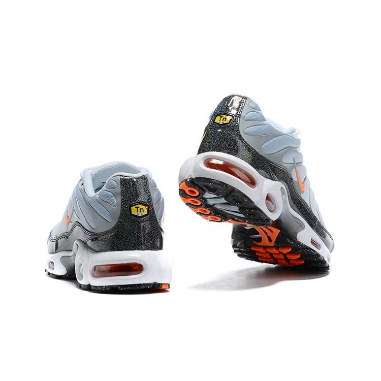 AIR MAX PLUS TN ‘CRATER’